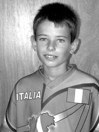 �A m� me encanta  darle a la pelota� JONATAN BEZANILLA