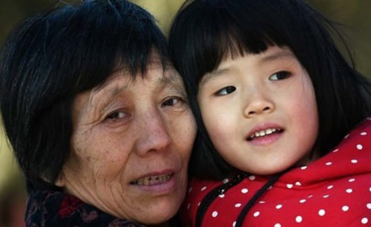 El progresivo envejecimiento de la poblacin ha puesto fin a la poltica del hijo nico en China